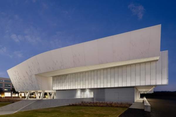 iGuzzini for the Crow Museum of Asian Art at Dallas