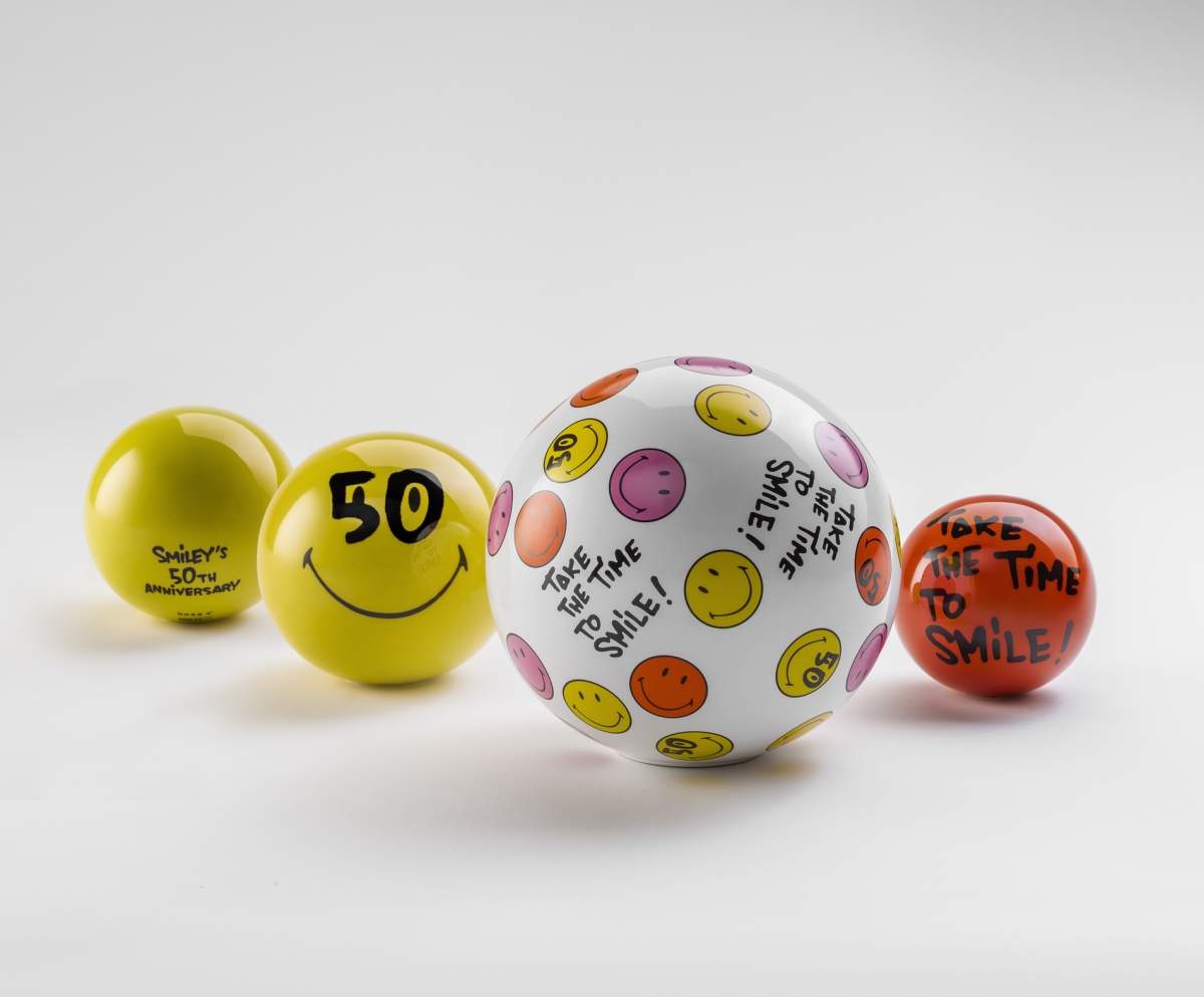 Sfere Smiley, illustrations by Andre Saraiva