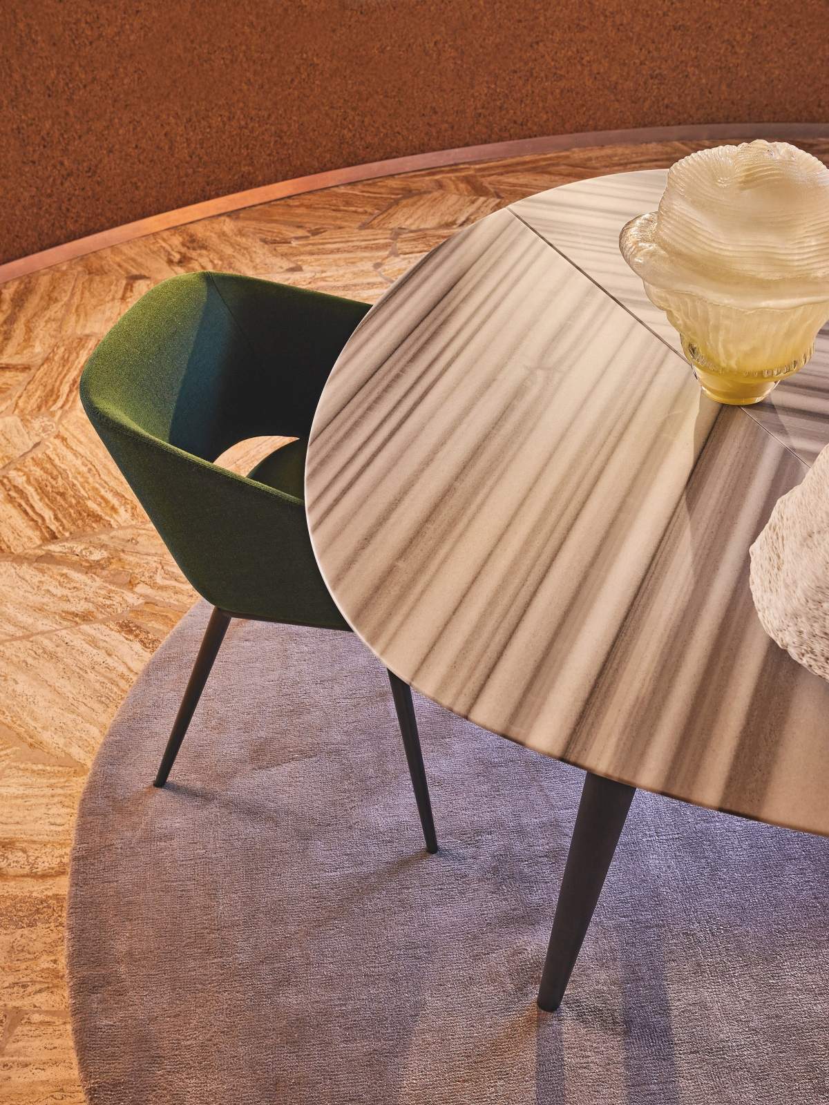 Tweed Marble Table, design Garcia Cumini - Collection 2023 | Tusa Chair, design Rodolfo Dordoni